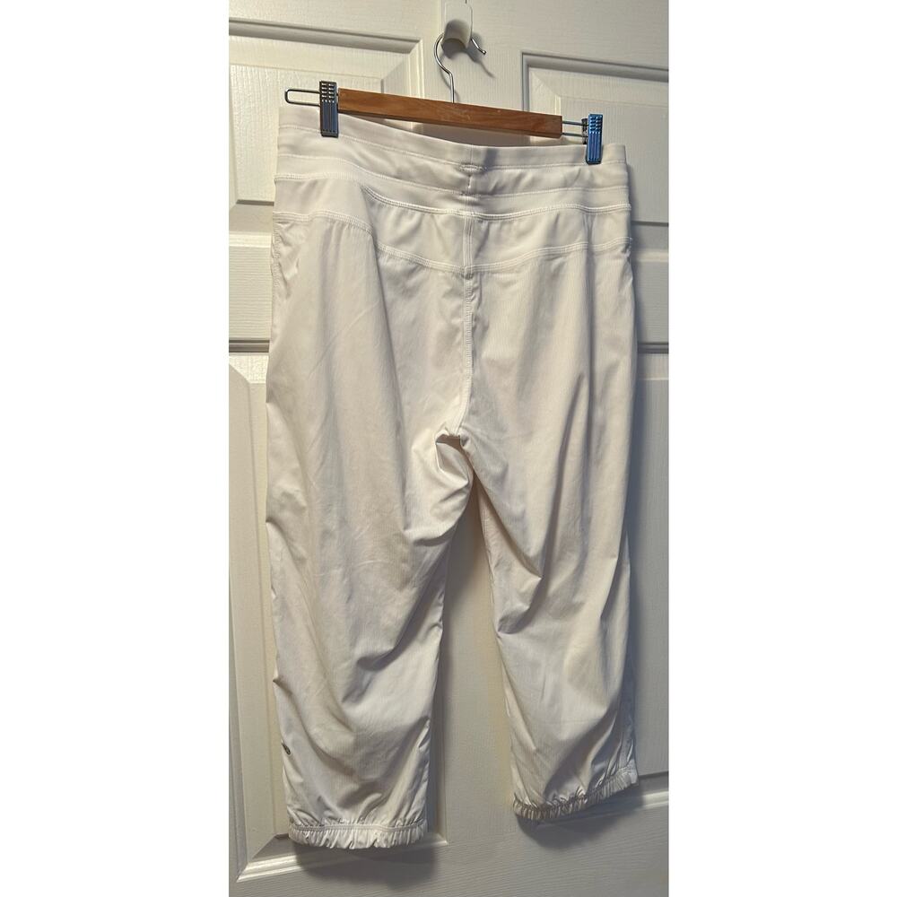 Lululemon White Lined Pull On Studio Crop Pants, … - image 2